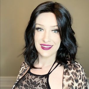 Heather Dye Coop Luxury Wig